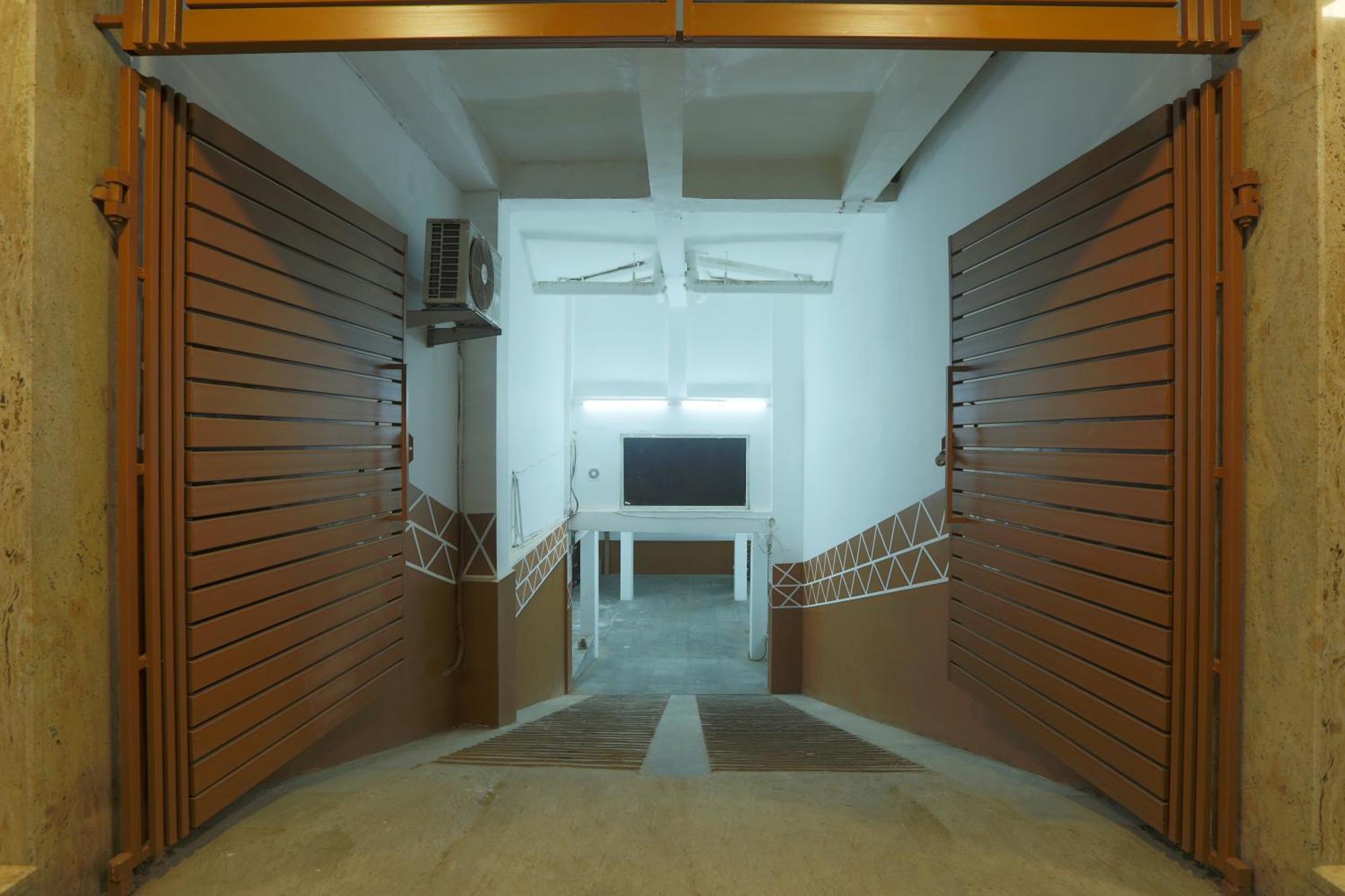 Hotel Arch Suites - Near Aerocity New Delhi Exterior photo