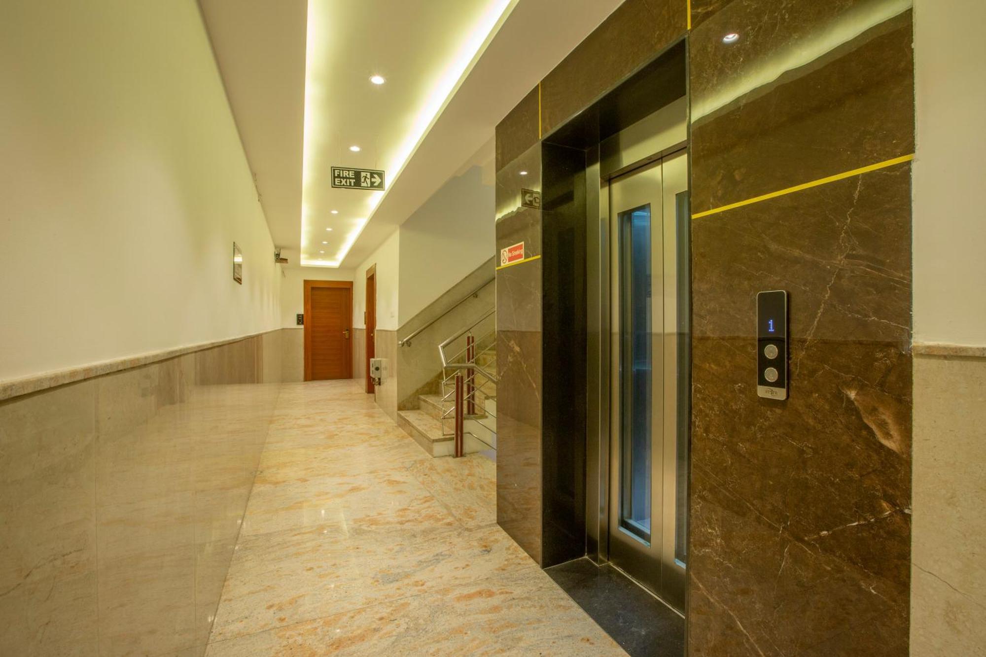 Hotel Arch Suites - Near Aerocity New Delhi Exterior photo